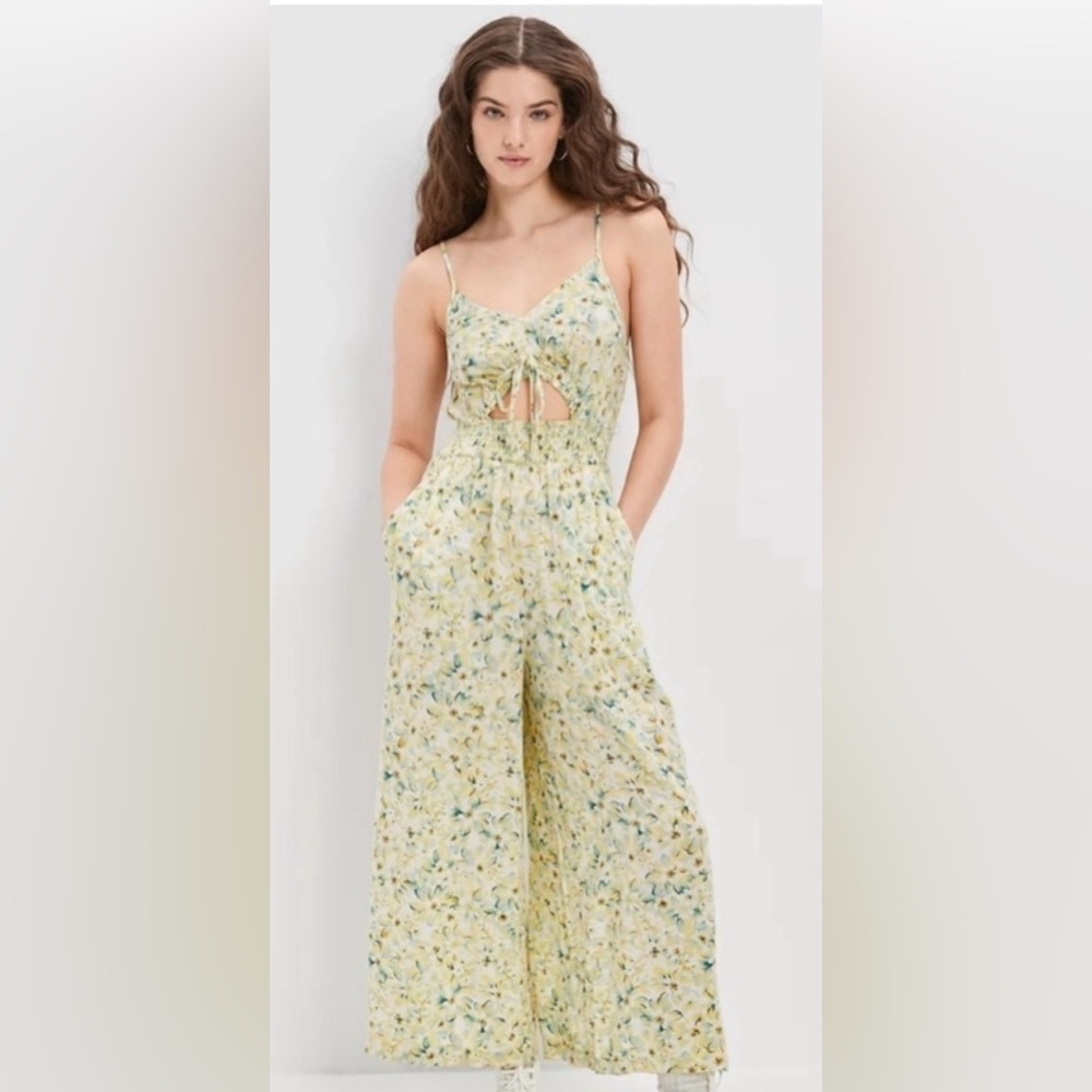 American Eagle NWT Floral Print Jumpsuit